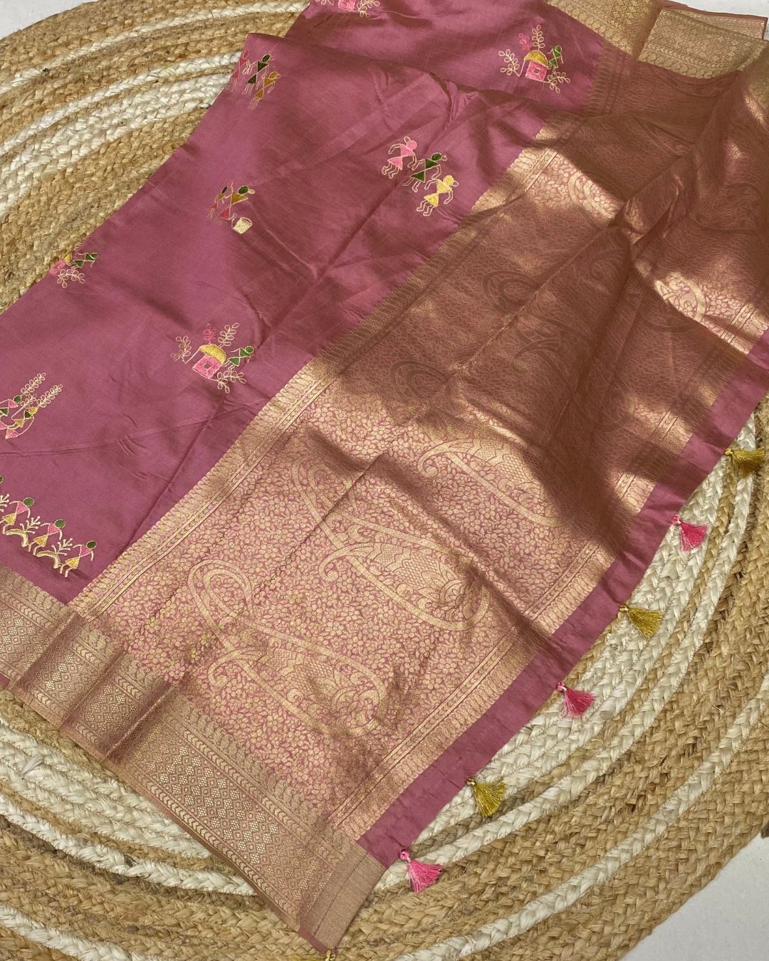 Dusty Pink Colour Cotton Silk Warli Design Saree