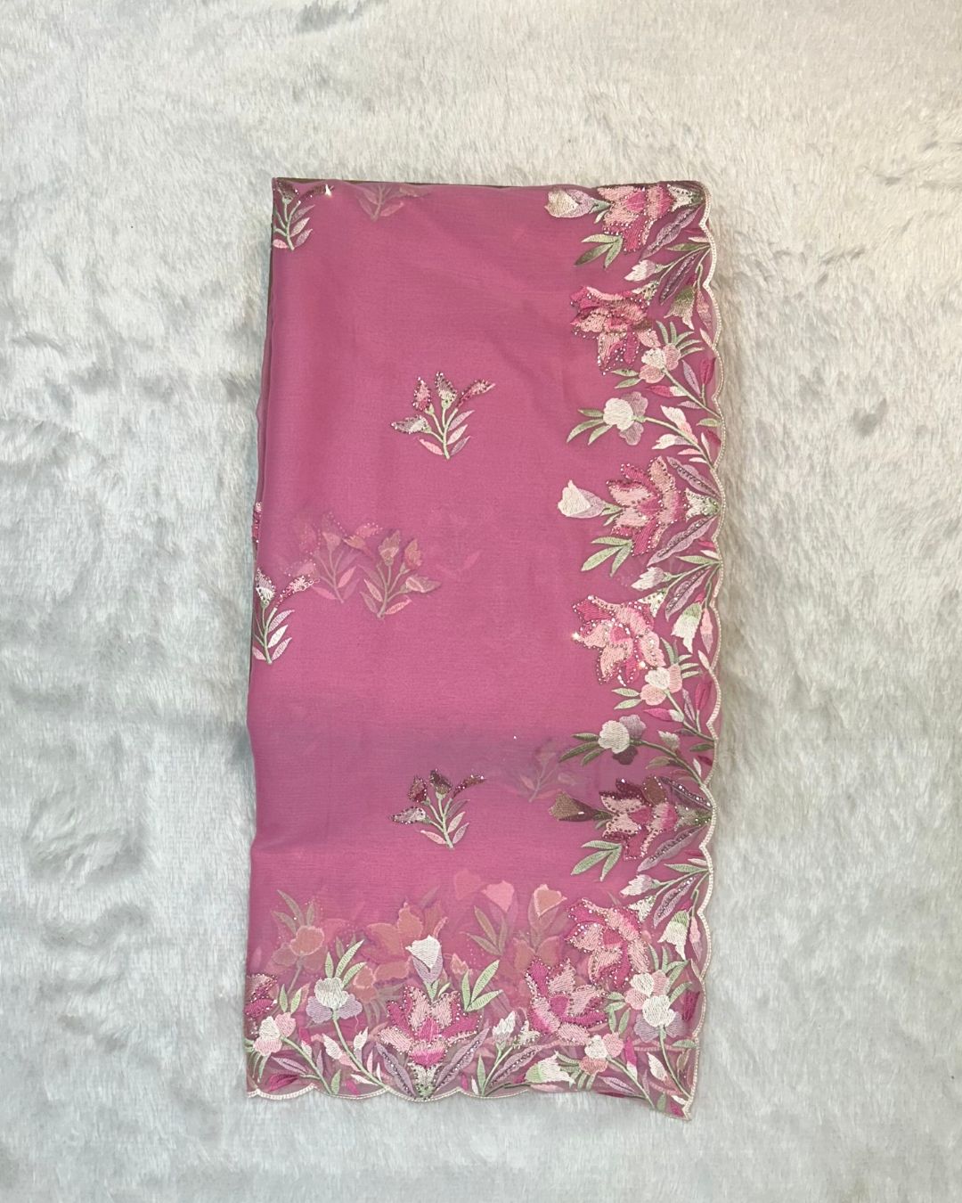 Onion Pink Colour Crunchy Silk Thread Work Saree