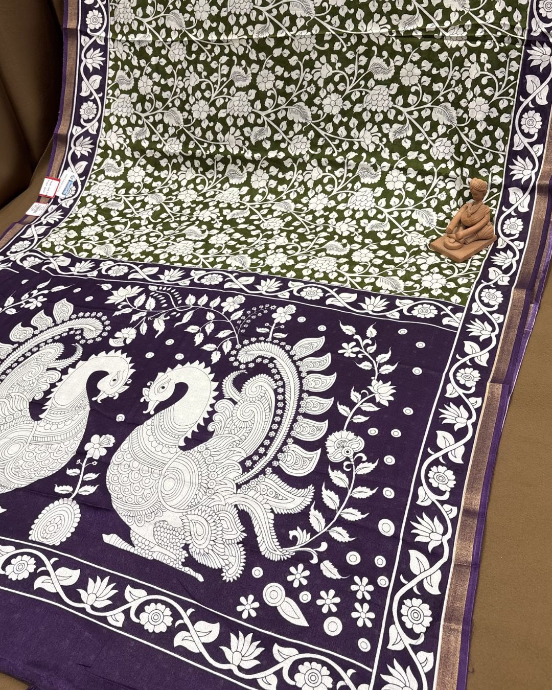 Moss Green Colour Mal Cotton Kalamkari Printed Saree with Contrast Blouse