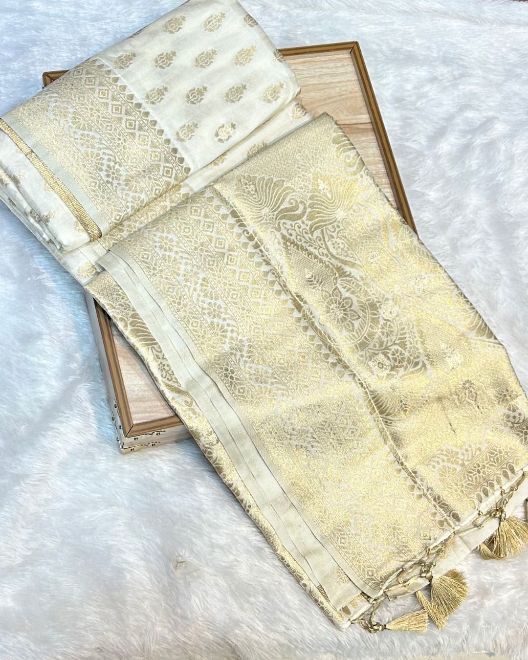 Off White Colour Dola Silk Saree