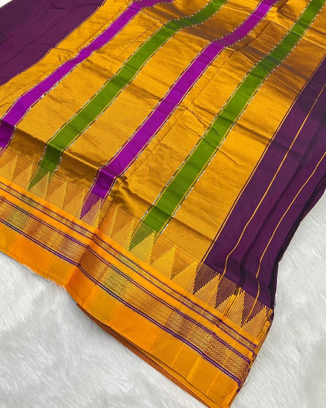 Magenta Colour Irkal/Ilkal Cotton Saree