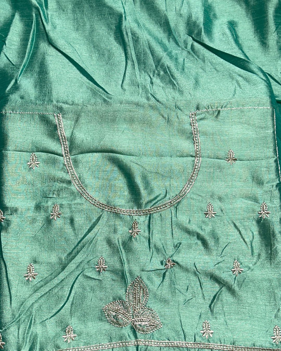 Turquoise Colour Vichitra Silk Thread Wok Border Design Saree
