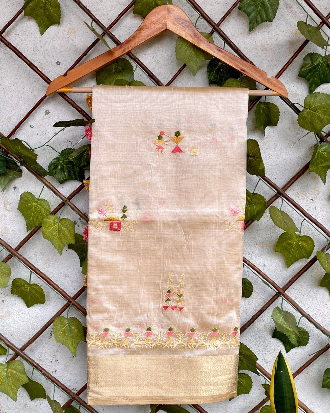 Pearl White Colour Cotton Silk Warli Design Saree