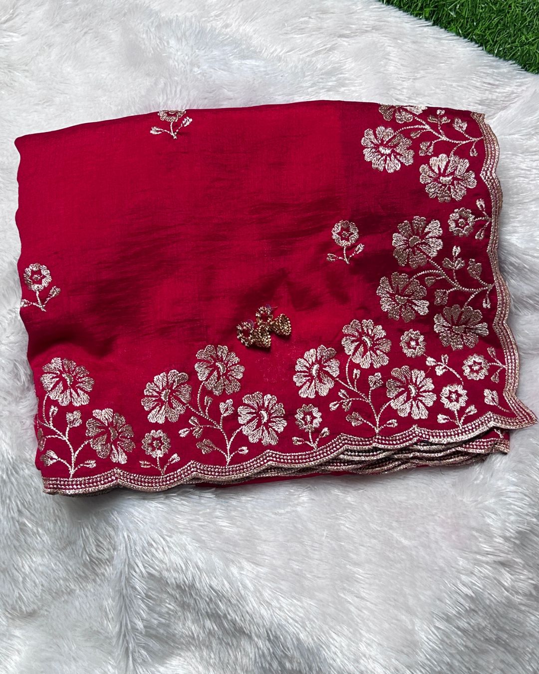 Cherry Pink Colour Vichitra Silk Cut Wok Border Saree