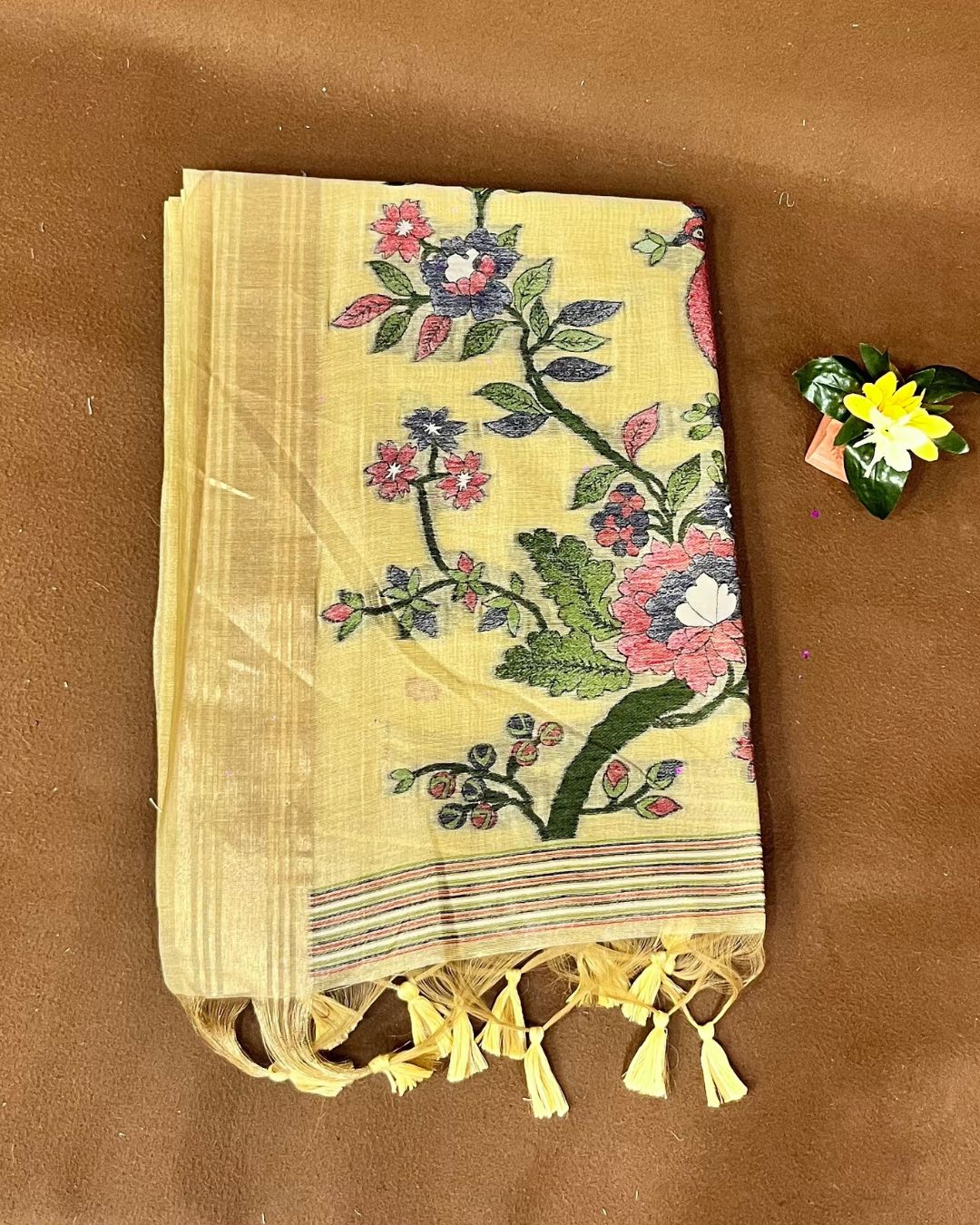 Cream Beige Gold Colour Lotus Flower Thred work Cotton Saree