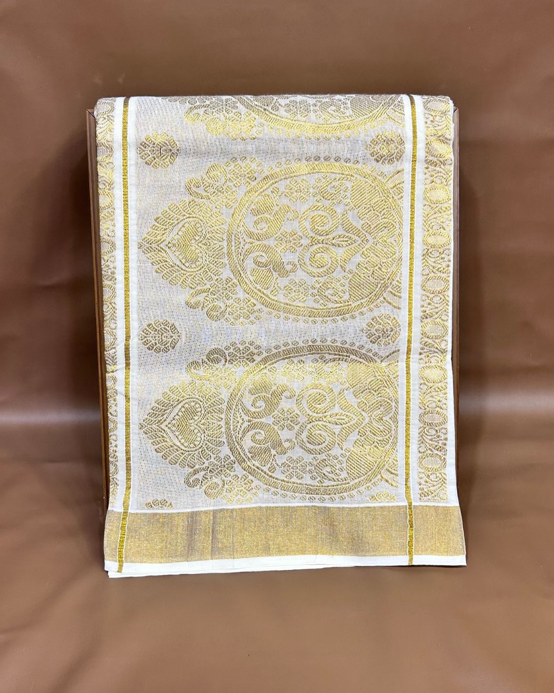 Off White Colour Kerala Cotton Plain Saree with Rich Pallu