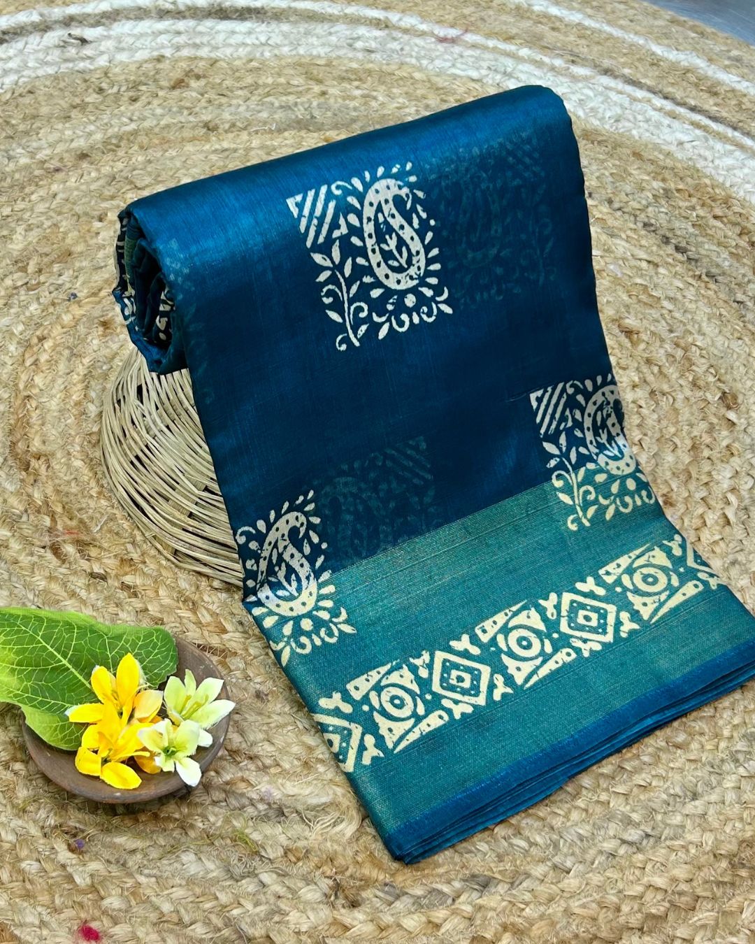 Petrol Blue Colour Cotton-Blend Paisley Printed Saree