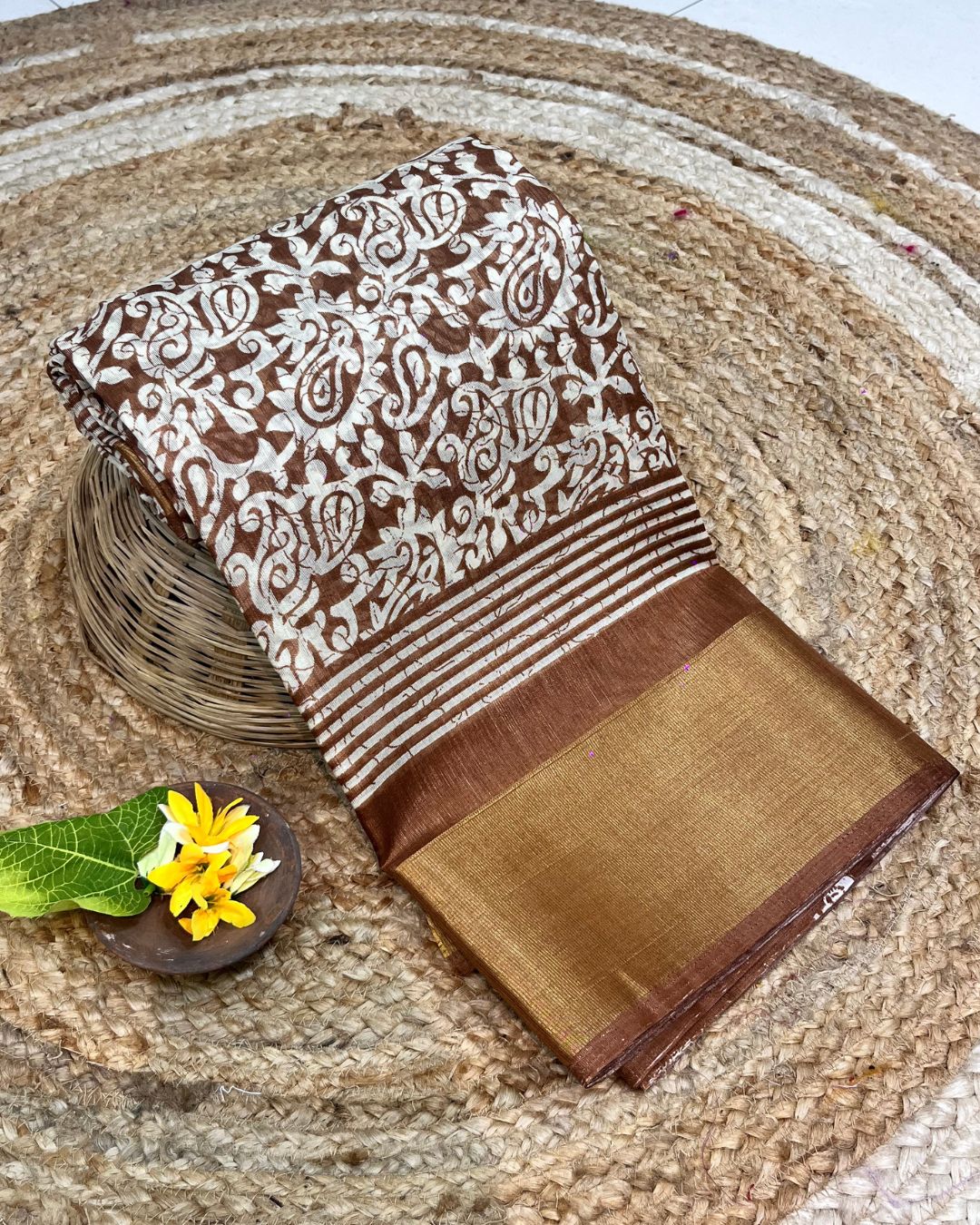 Brown Colour Cotton-Blend Paisley Printed Saree
