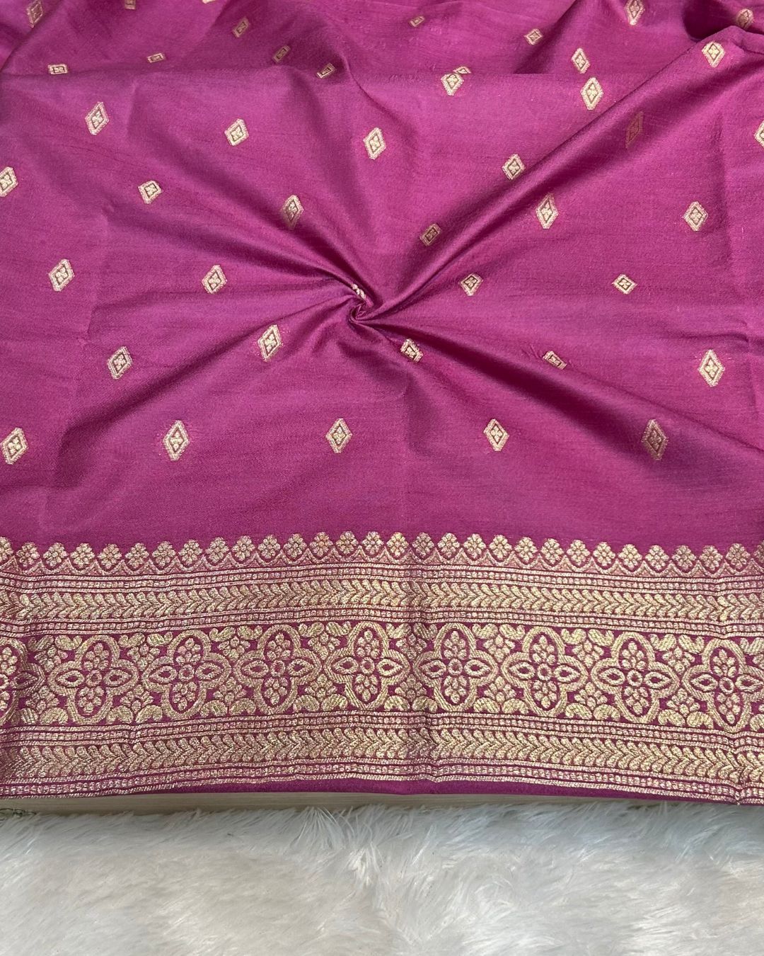 Onion Pink Colour Dola Silk Saree