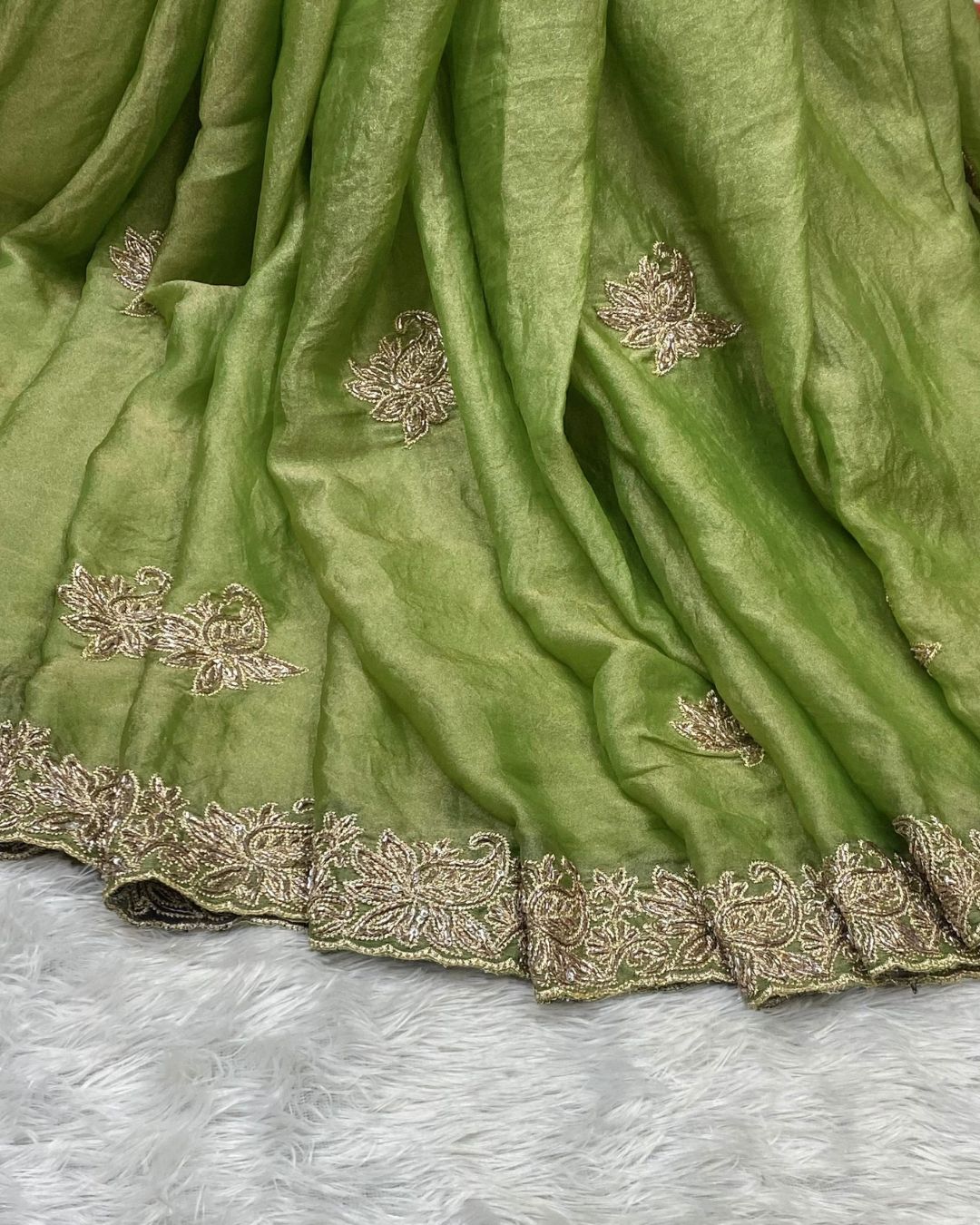 Moss Green Colour Shimmer Silk Saree with Contrast Blouse Piece
