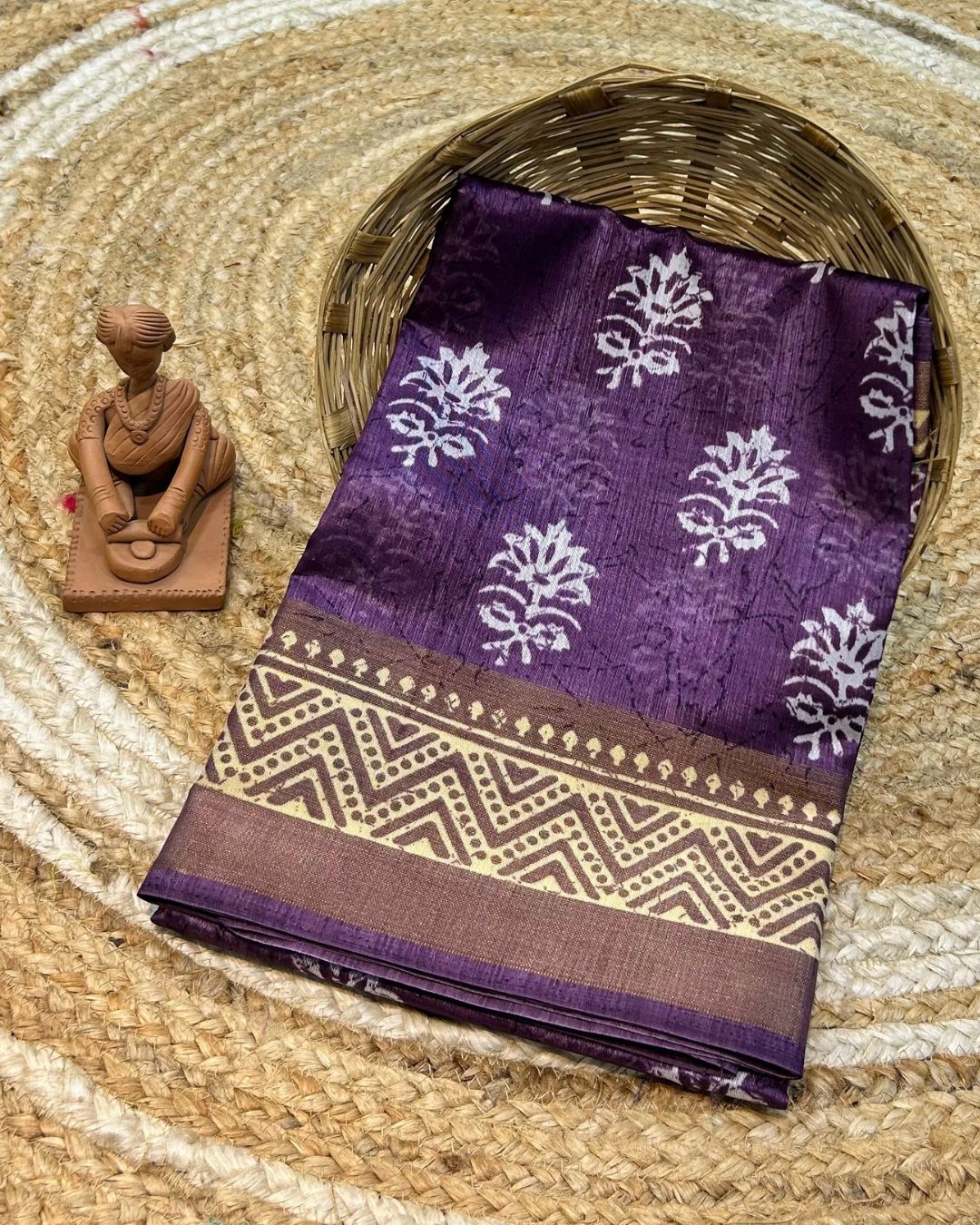 Purple Colour Cotton-Blend Floral Printed Saree
