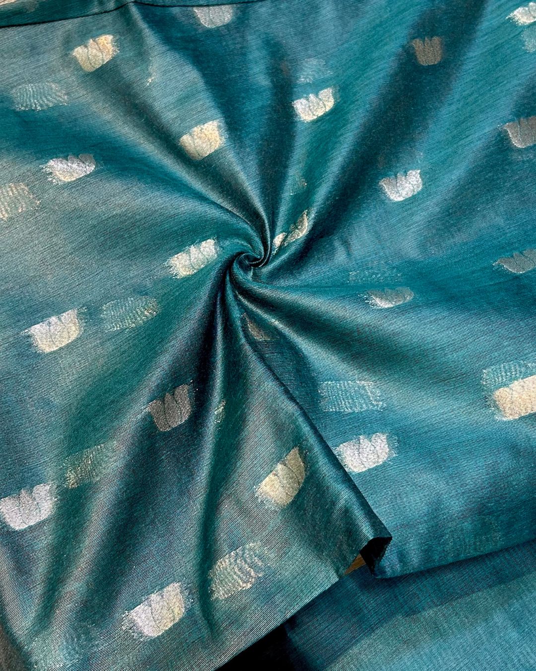 Rama Green Colour Cotton Jamdani Saree with Sequin Work
