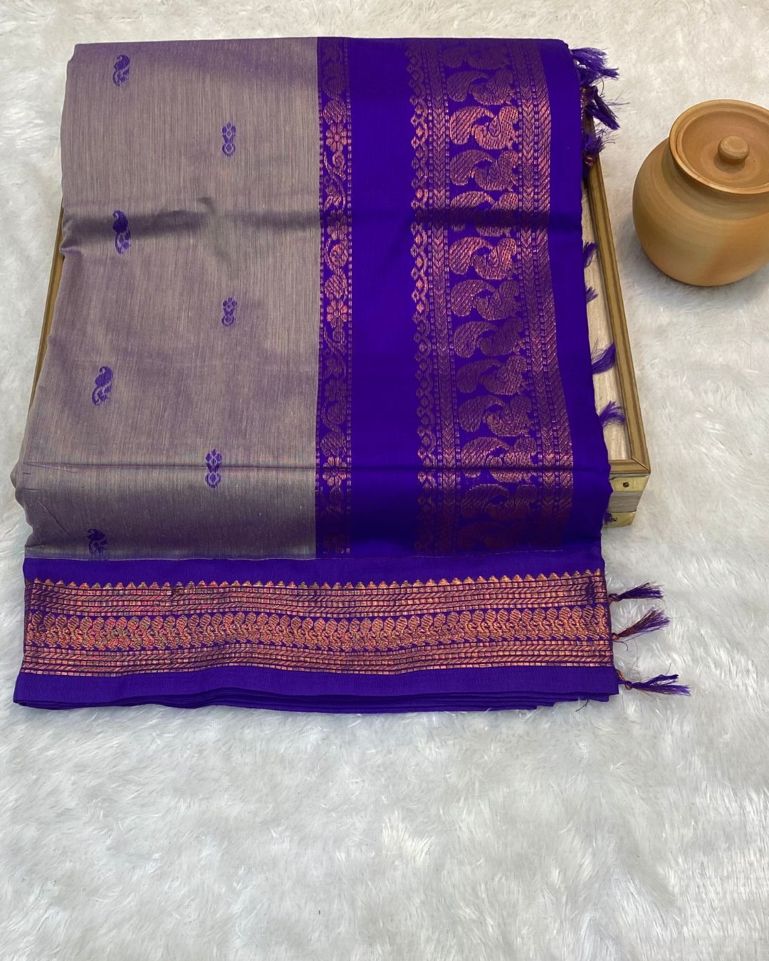 Dusty Grey Colour Gadwal Cotton Silk Saree