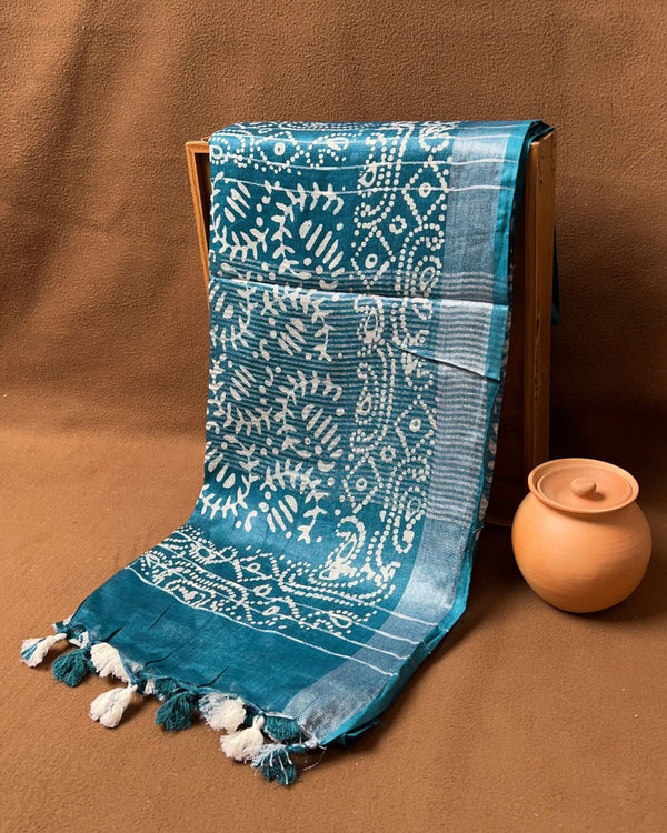 Dark Rama Green Colour Cotton Batik Printed Saree