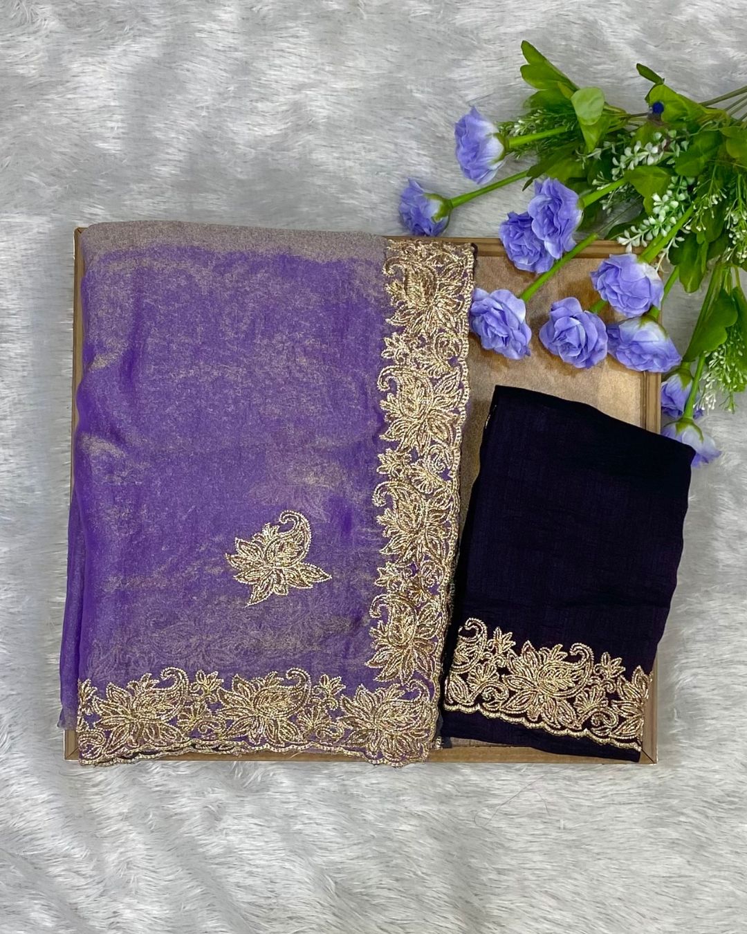 Lavender Colour Shimmer Silk Saree with Contrast Blouse Piece