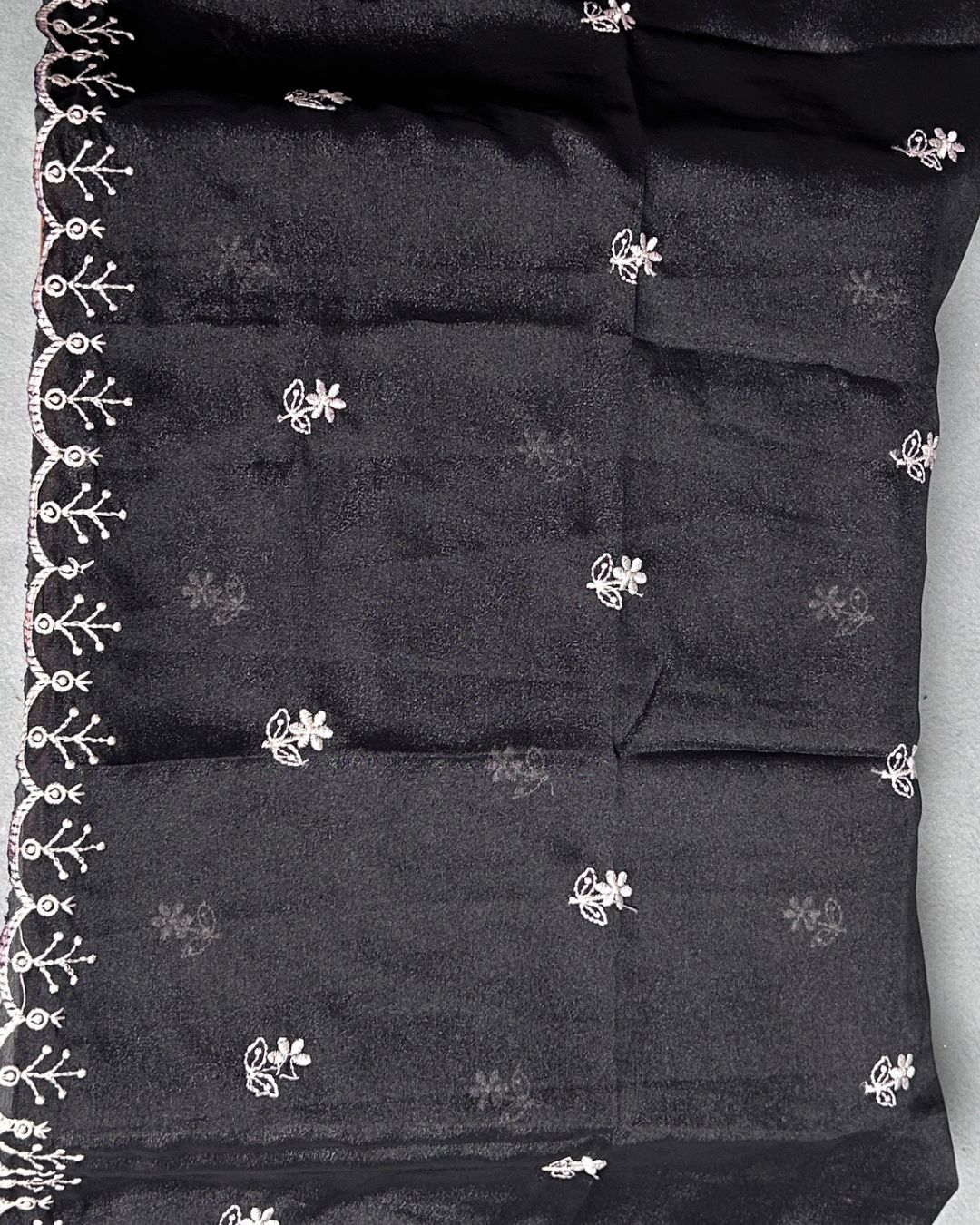 Elehat Off White Saree With Black Floral Embroidery Work Saree