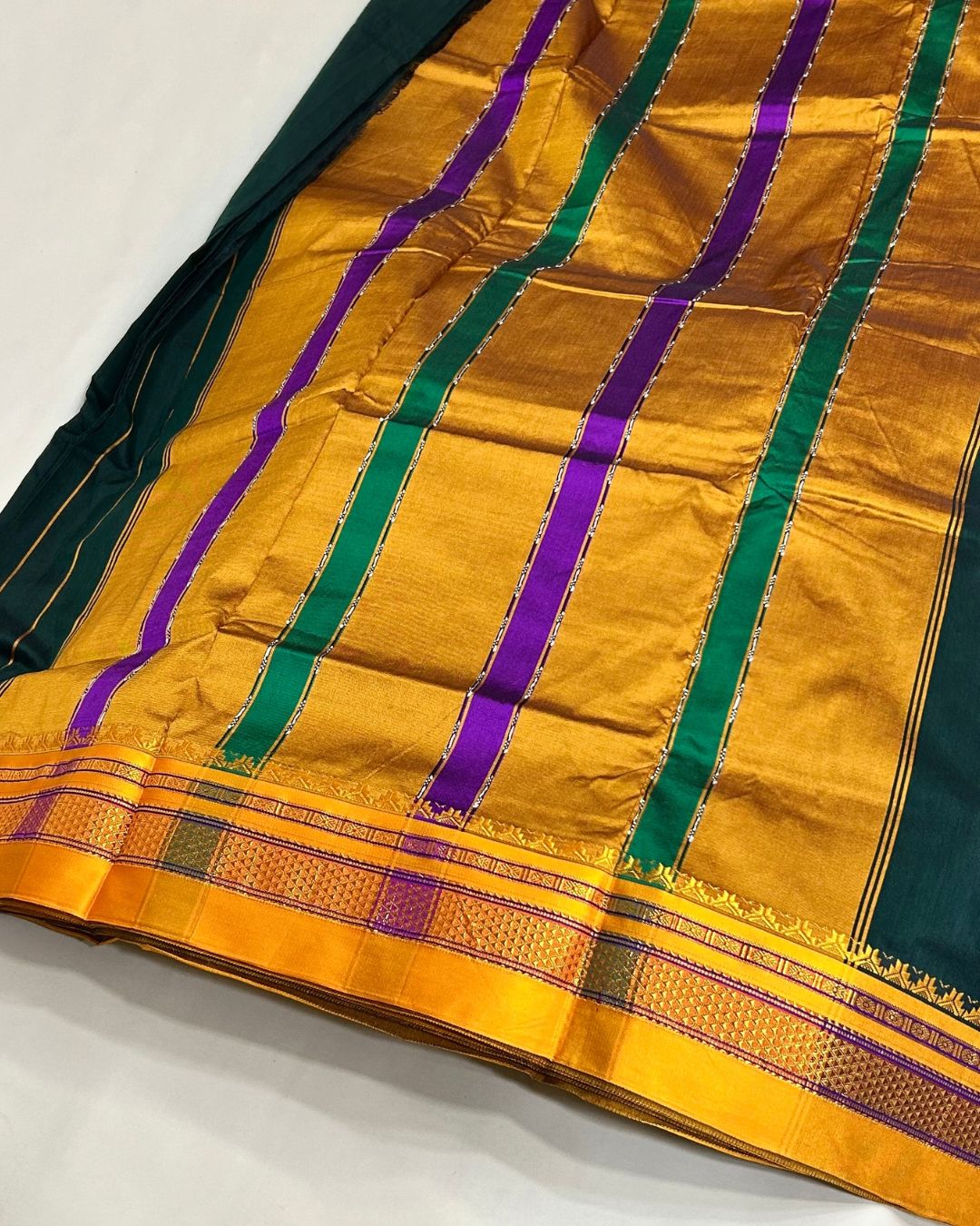 Dark Morpankhi Colour Irkal/Ilkal Cotton Saree