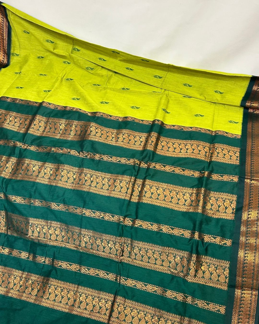 Parrot Green Colour Gadwal Cotton Silk Saree
