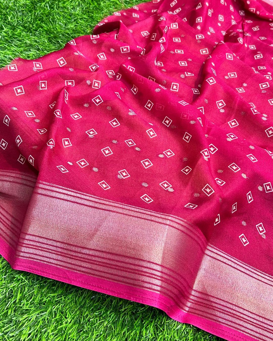 Pink Colour Viscose Saree