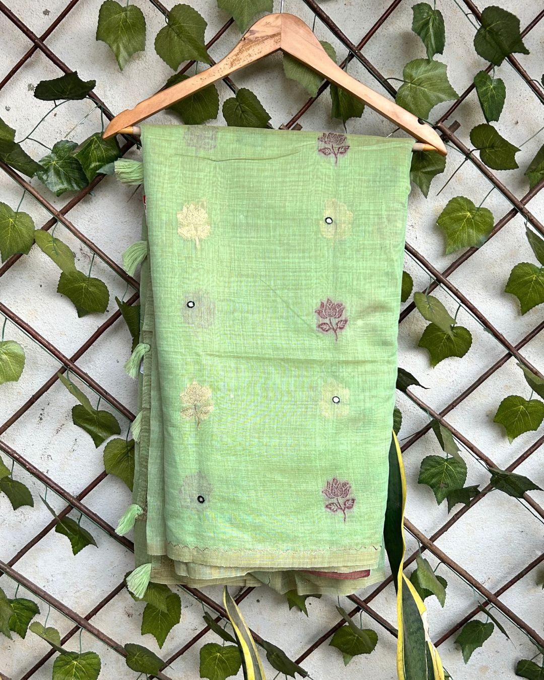 Pista Green  Colour Muga Cotton Saree with Contrast Blouse