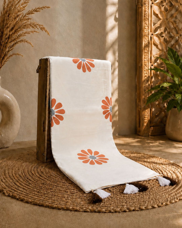 Off White Colour Cotton Floral Printed Saree