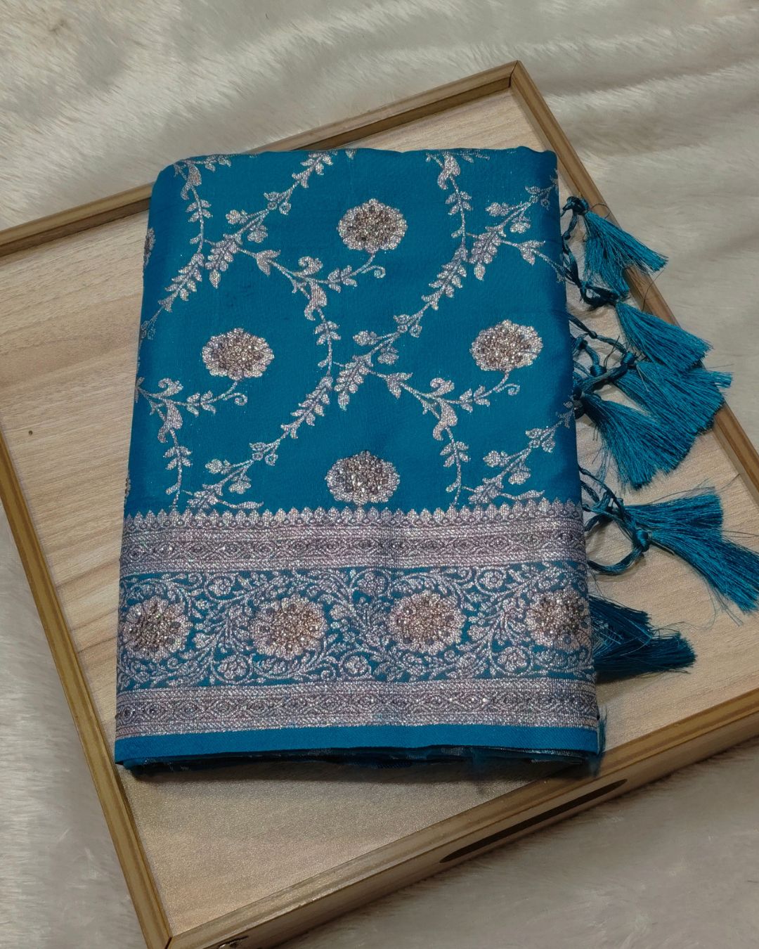 Chintamani colour Banarasi Silk Saree