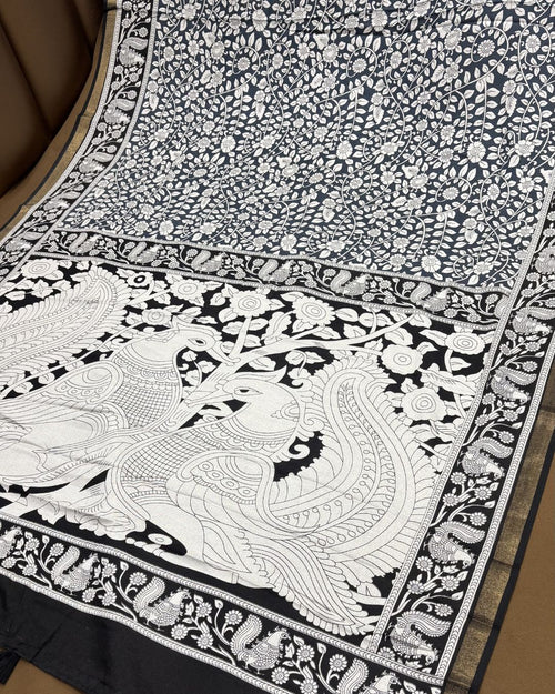 Blue-Grey Colour Mal Cotton Kalamkari Printed Saree with Contrast Blouse