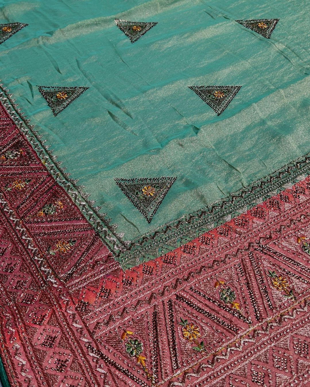 Sage Green Colour Shimmer Georgette Dual Shine Wok Border Saree