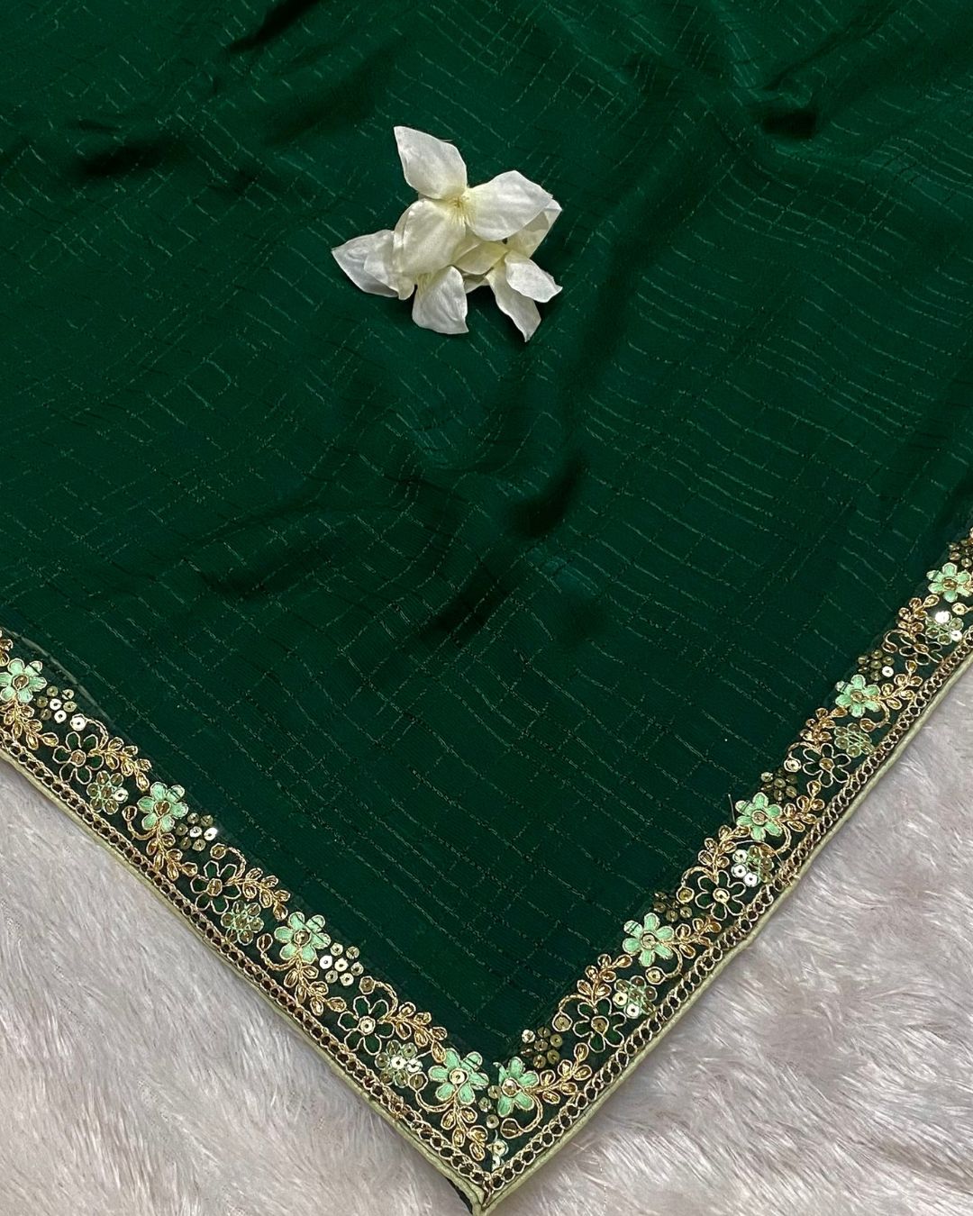 Green Colour Chiffon Saree With Contrast Blouse