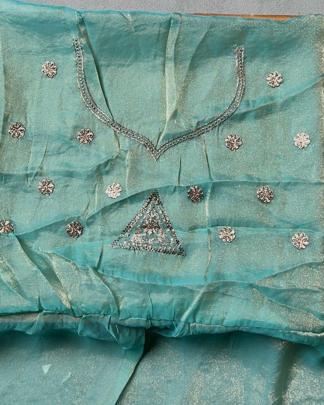 Sage Green Colour Shimmer Georgette Dual Shine Wok Border Saree